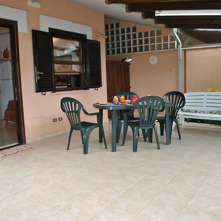 Villa Barbie Between Terracina And Sperlonga, 400 Mt From Lido Di Fondi